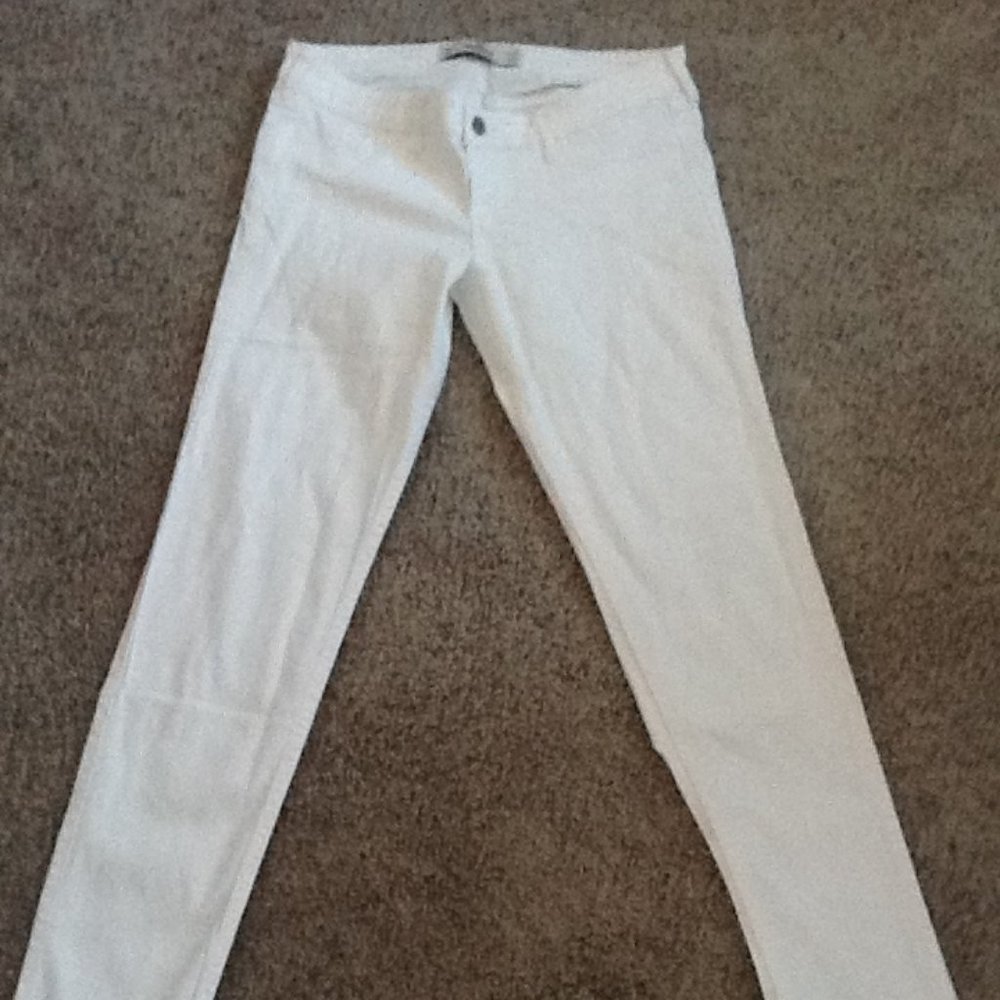 White Hollister Skinny Jeans